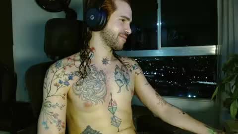 Snapshot of kingcat420 chatting on 06/25/26, 12:43 Jake online show from 06/25/26, 12:43