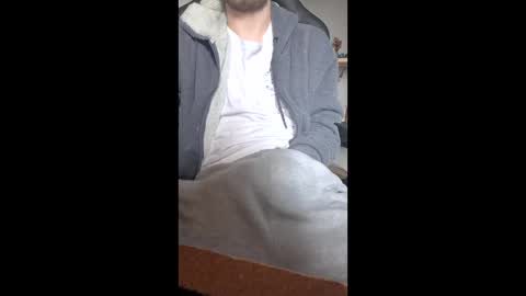Snapshot of kingcharlez_04 chatting on 05/18/26, 12:11 kingcharlez_04 online show from 05/18/26, 12:11