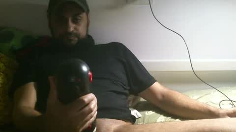  ivano corona  online show from 11/08/25, 02:45