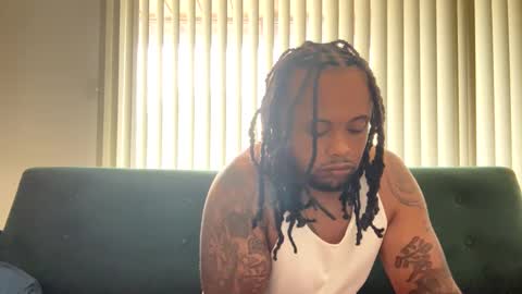 Snapshot of kingdabiggest chatting on 09/27/25, 06:02 KingDaBiggest online show from 09/27/25, 06:02