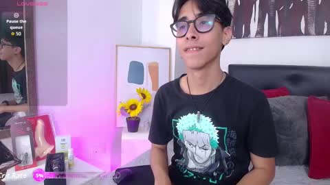 kingdanny_8 online show from 11/15/25, 04:32