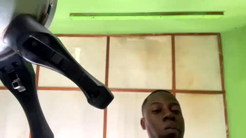 Snapshot of kingdavidmaster chatting on 12/28/24, 07:43 King online show from 12/28/24, 07:43