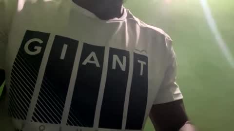 Snapshot of kingdavidmaster chatting on 03/01/25, 11:37 King online show from 03/01/25, 11:37