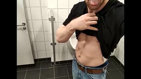 kingggamg99 online show from 11/08/25, 10:48