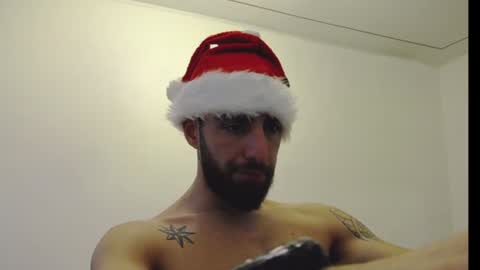 Snapshot of kingkarlos_ chatting on 12/24/24, 01:28 KingKarlos online show from 12/24/24, 01:28