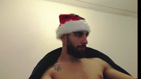 Snapshot of kingkarlos_ chatting on 12/24/24, 05:34 KingKarlos online show from 12/24/24, 05:34