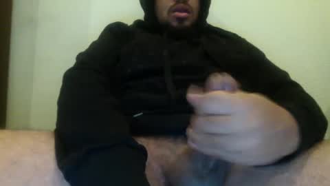 Snapshot of kingkumz1 chatting on 02/28/25, 11:25 king online show from 02/28/25, 11:25