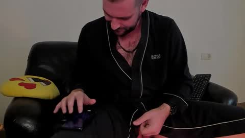 The King online show from 10/20/25, 04:29