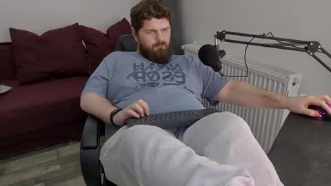 Marti online show from 02/07/25, 04:03