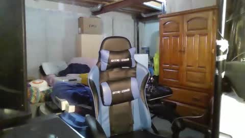 Master  King Tommy online show from 12/19/25, 09:05