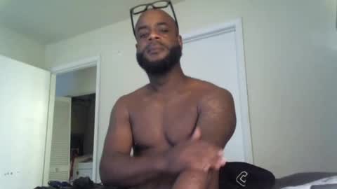 Snapshot of kingofkingz74 chatting on 10/06/25, 01:30 kingofkingz74 online show from 10/06/25, 01:30
