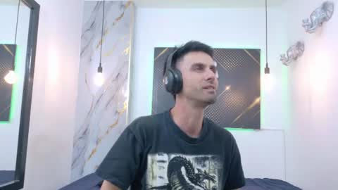 Snapshot of kingoftemptation chatting on 07/19/26, 03:21 KING online show from 07/19/26, 03:21