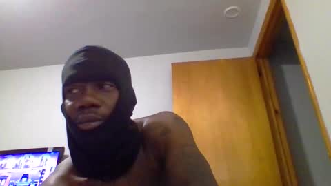 Snapshot of kingrocc chatting on 10/18/25, 03:53 king chocolate and im always looking for friends to come thru online show from 10/18/25, 03:53