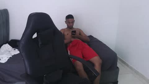 Snapshot of kings_latins chatting on 05/18/26, 04:07 DOMINANT ALPHA KINGS online show from 05/18/26, 04:07