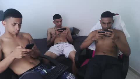 Snapshot of kings_latins chatting on 05/19/26, 06:14 DOMINANT ALPHA KINGS online show from 05/19/26, 06:14