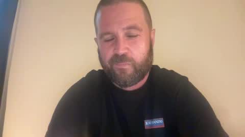 Snapshot of kingsizetease chatting on 03/04/25, 08:46 kingsizetease online show from 03/04/25, 08:46