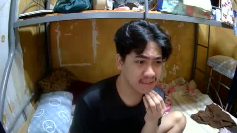 Snapshot of kingsucker2069 chatting on 11/15/25, 11:40 Ruru online show from 11/15/25, 11:40