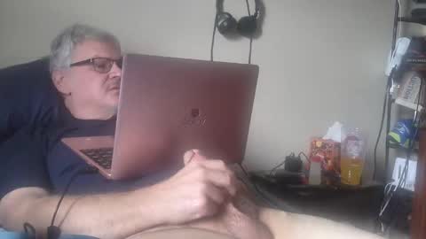 kingtongue10 online show from 03/11/26, 07:31