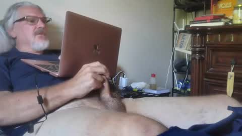 Snapshot of kingtongue10 chatting on 07/16/26, 10:27 kingtongue10 online show from 07/16/26, 10:27