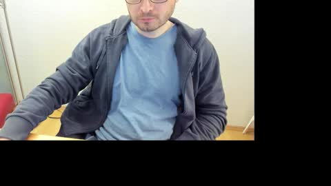 Snapshot of kinksubbydubby chatting on 10/15/25, 09:59 kinksubbydubby online show from 10/15/25, 09:59