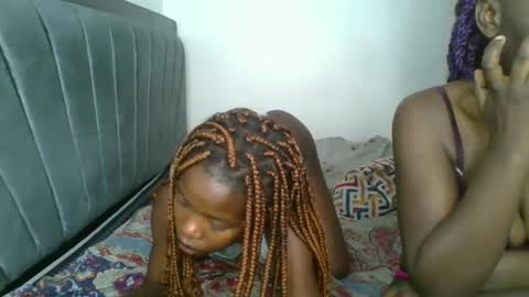 kinky_aria online show from 11/10/25, 02:21