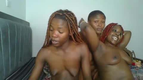 kinky_aria online show from 11/17/25, 11:32