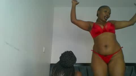 kinky_aria online show from 11/25/25, 08:31