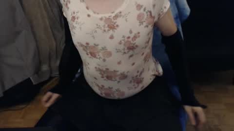 Alicia online show from 09/23/25, 01:19