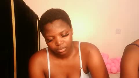 Snapshot of kinky_lola1 chatting on 09/24/25, 01:14 Lola online show from 09/24/25, 01:14