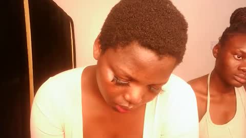 Snapshot of kinky_lola1 chatting on 09/25/25, 01:20 Lola online show from 09/25/25, 01:20