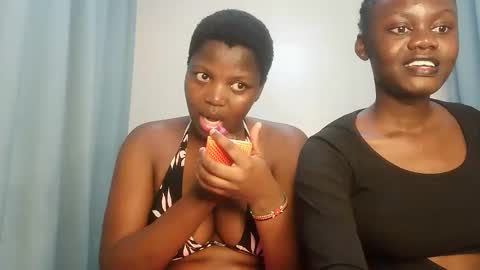 Snapshot of kinky_lola1 chatting on 10/02/25, 01:07 Lola online show from 10/02/25, 01:07