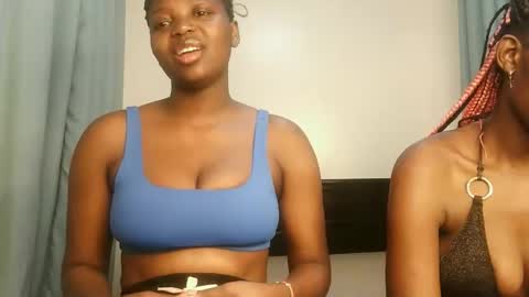 Snapshot of kinky_lola1 chatting on 12/03/25, 09:18 Lola online show from 12/03/25, 09:18