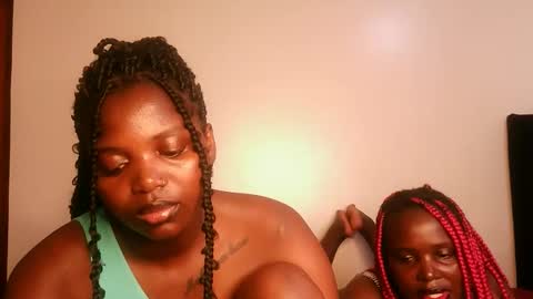 Lola online show from 02/05/26, 10:36