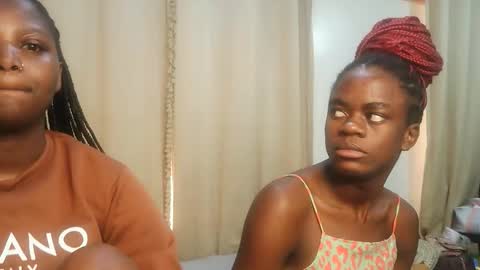 Lola online show from 04/03/26, 01:53