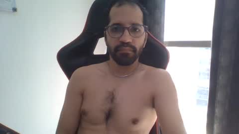 Snapshot of kinky_one1 chatting on 07/20/26, 10:39 kinky_one1 online show from 07/20/26, 10:39