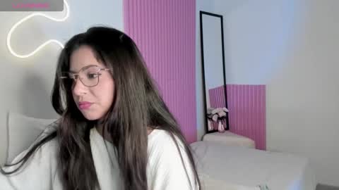 Snapshot of kinky_yeyns chatting on 11/29/25, 12:24 kinky yeyns online show from 11/29/25, 12:24