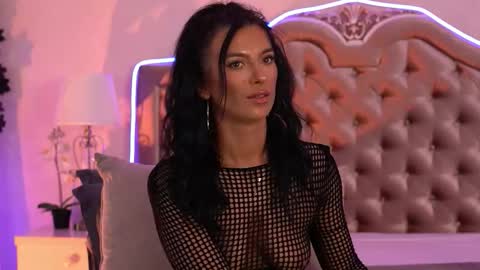 Snapshot of kinkyamelie chatting on 11/24/25, 06:18 kinkyamelie online show from 11/24/25, 06:18