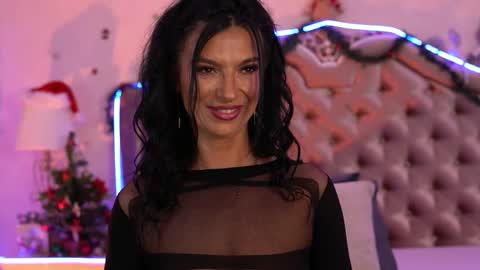 Snapshot of kinkyamelie chatting on 12/04/25, 06:27 kinkyamelie online show from 12/04/25, 06:27