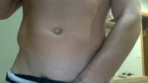 Snapshot of kinkyboy10 chatting on 12/13/24, 04:27 Master online show from 12/13/24, 04:27