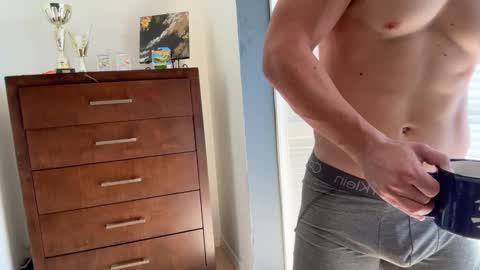 Snapshot of kinkybuffboy chatting on 12/20/24, 05:29 kinkybuffboy online show from 12/20/24, 05:29