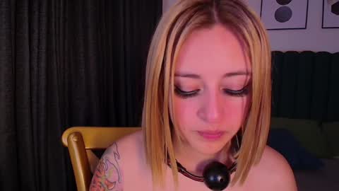  Sara  online show from 12/15/24, 09:31