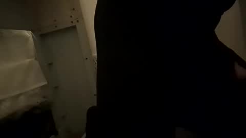 Snapshot of kinkyguy4you00 chatting on 11/17/25, 09:20 whateveryouwant online show from 11/17/25, 09:20