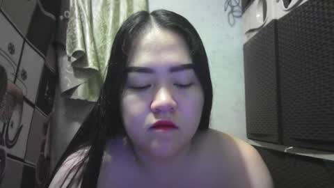 Snapshot of kinkyhotcumm chatting on 10/13/25, 03:45 KAREN online show from 10/13/25, 03:45