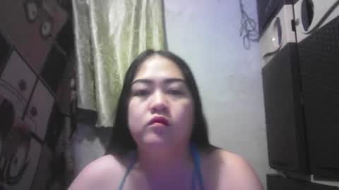 Snapshot of kinkyhotcumm chatting on 10/19/25, 08:20 KAREN online show from 10/19/25, 08:20