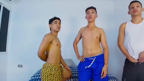 kinkyhousexxx online show from 01/31/26, 10:30