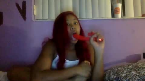 Bunniii online show from 11/23/25, 02:22