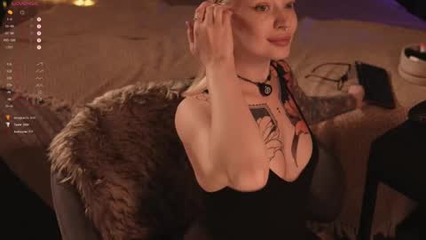 Snapshot of kinkylina_ chatting on 02/27/25, 04:32 kinkylina_ online show from 02/27/25, 04:32