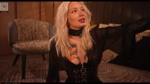 Snapshot of kinkylina_ chatting on 09/19/25, 03:13 kinkylina_ online show from 09/19/25, 03:13