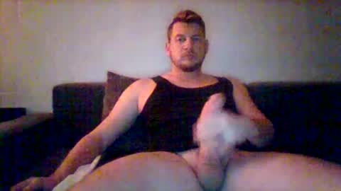 Snapshot of kinkylionboy chatting on 12/31/24, 11:17 kinkylionboy online show from 12/31/24, 11:17