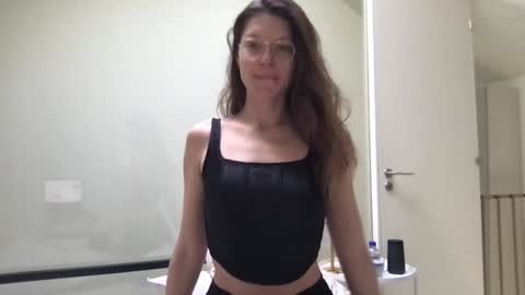 Mary the Soulmate online show from 01/09/25, 03:23